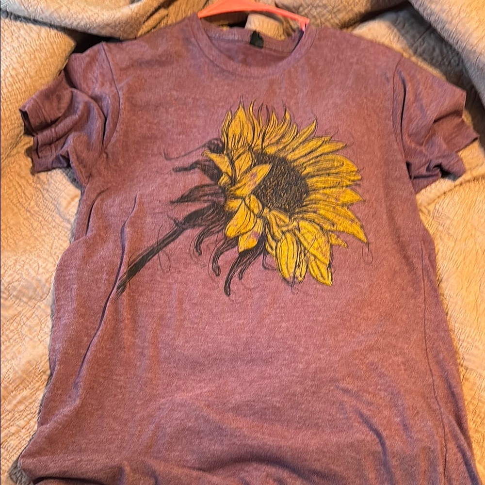 Sunflower Graphic Tee - Purple